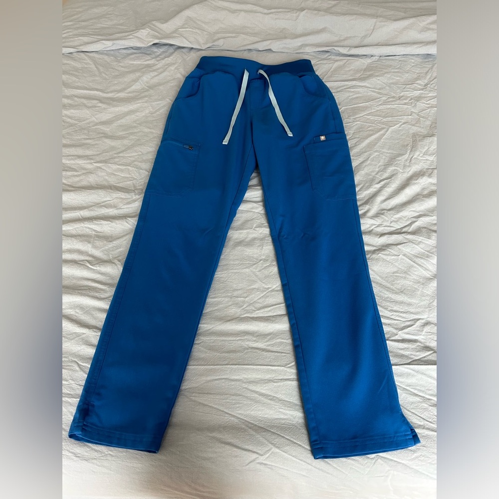 FIGS Scrub Pants